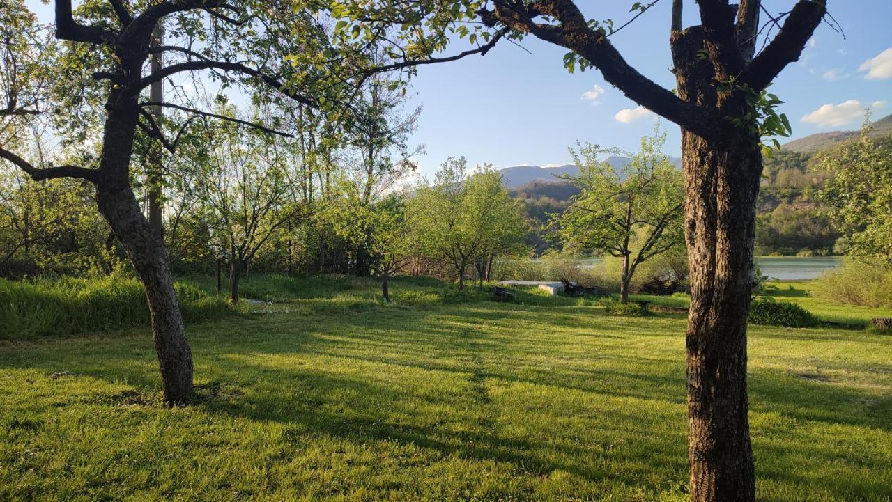 Konjic Lakeside Resort Pokoj fotografie